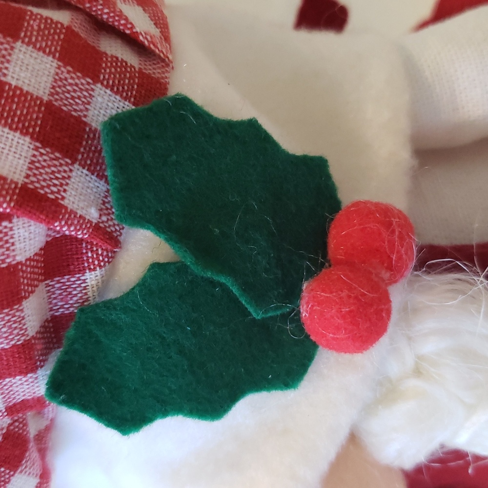 North Pole Trading Co. Baker Gnome - Picture 8 of 13